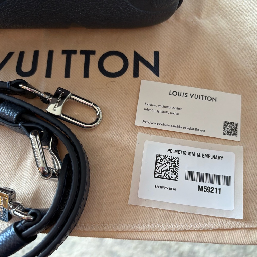 🌸Louis Vuitton Empriente Navy Nacre Pochette Metis🌸 - Picture 7 of 17